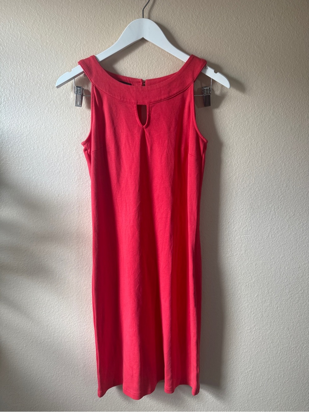Talbots Coral-Red Sleeveless Keyhole Shift Dress